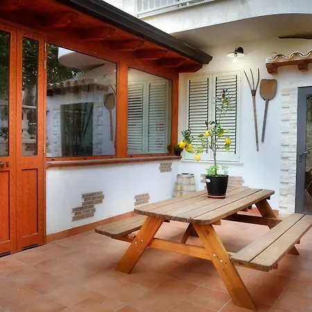 Elsa Cori Me Guest house