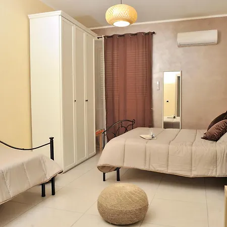 Elsa Cori Me Guest house Favara